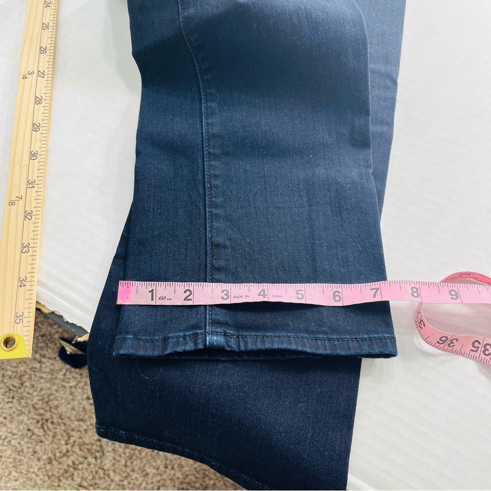 7 for all Mankind women’s jeans - Picture 12 of 16